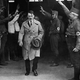 Illustration for article titled Az ember, aki Hitler ágyában alszik